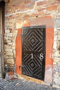 18年劳动法除名工龄 18年劳动法除名工龄