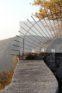 上海刑事犯罪案件为何要委托律师 上海刑事犯罪案件为何要委托律师