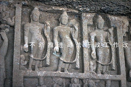 不断推进司法行政工作改革和发展 不断推进司法行政工作改革和发展