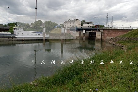 个人信用卡逾期五年忘记还款
