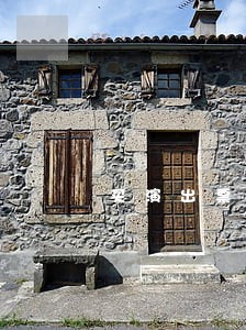 买演出票商家拒绝出票违法吗 买演出票商家拒绝出票违法吗