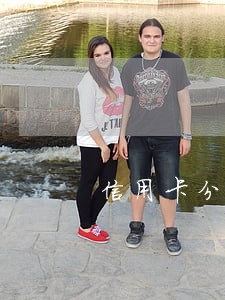 信用卡分期和逾期怎么选择 信用卡分期和逾期怎么选择