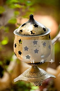 信用卡正常使用不逾期上征信吗