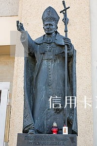 信用卡还款还一半算逾期吗 信用卡还款还一半算逾期吗