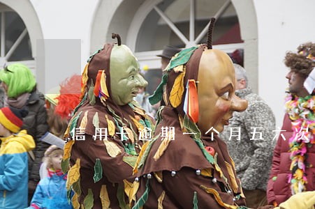 信用卡逾期一个月五六次 信用卡逾期一个月五六次