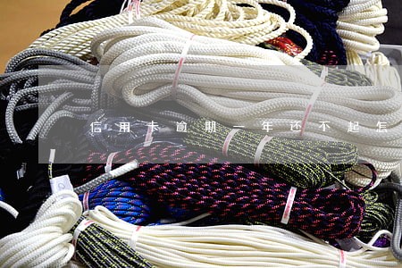 信用卡逾期一年还不起怎么处理