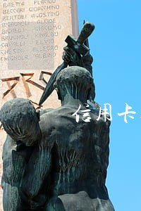 信用卡逾期一直在还没到最低