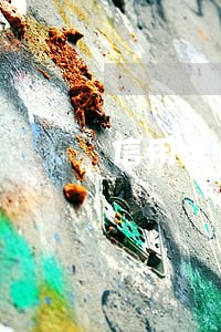 信用卡逾期中还能刷吗 信用卡逾期中还能刷吗