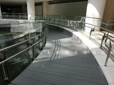 信用卡逾期卡里有钱就会划走 信用卡逾期卡里有钱就会划走