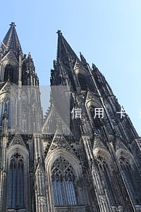 信用卡逾期每月只还几百可以吗 信用卡逾期每月只还几百可以吗
