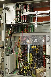 信用卡逾期联系紧急人会说什么