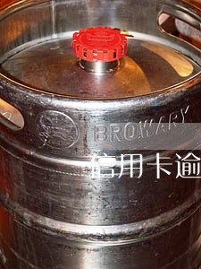 信用卡逾期要交滞纳金吗 信用卡逾期要交滞纳金吗