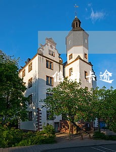 信用卡逾期说会到我们家调查