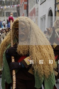 医院扣压医生的证件是否属于违法 医院扣压医生的证件是否属于违法