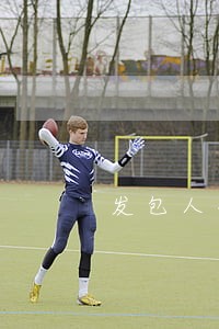 发包人与承包人之间的法律关系