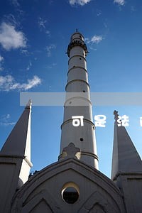 可是法院为什么不联系被告家 可是法院为什么不联系被告家