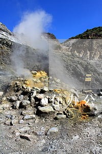在办公室正常等待属于违法吗 在办公室正常等待属于违法吗