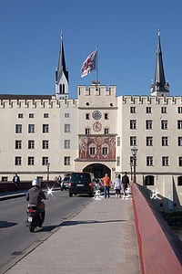 基层政权和社区建设政策与法规