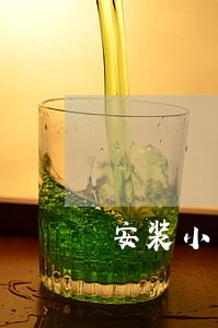 安装小车牌违法吗