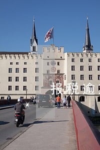 报税逾期8天要交罚款吗 报税逾期8天要交罚款吗