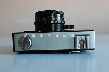 新增逾期贷款率