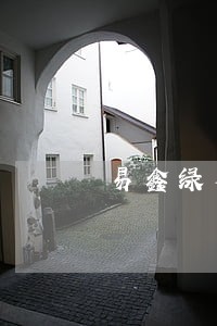 易鑫绿本抵押逾期多久会拖车