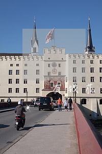 有钱花没逾期还完可以再借么 有钱花没逾期还完可以再借么
