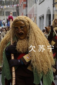 欠苏宁10000逾期一年了 欠苏宁10000逾期一年了