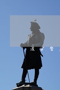 没穿警服扣押摩托属于违法吗 没穿警服扣押摩托属于违法吗