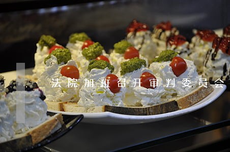 法院加班召开审判委员会 法院加班召开审判委员会