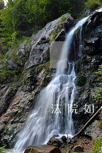 法院如何审查重复起诉