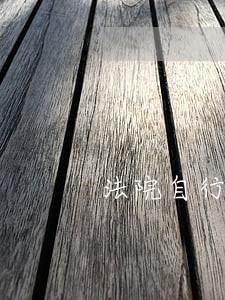 法院自行纠错