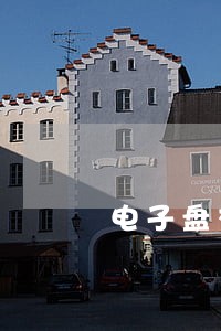电子盘交易是违法的么
