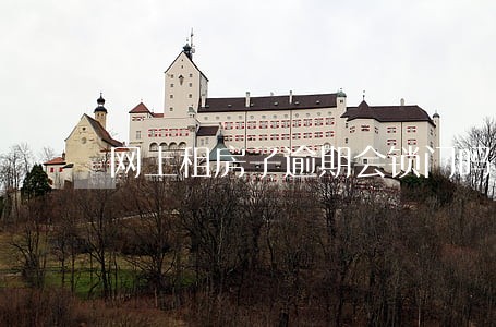网上租房子逾期会锁门吗