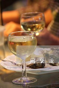 网贷逾期费过高可以报案吗 网贷逾期费过高可以报案吗
