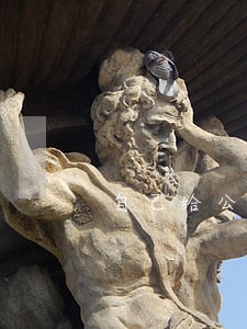 自己给公司提供兼职违法吗 自己给公司提供兼职违法吗