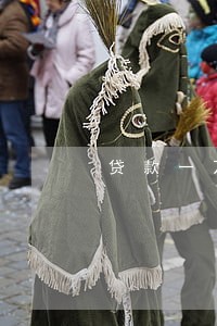 贷款一万只还本金