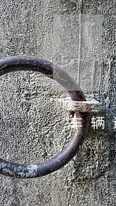 车辆违停属于违法行为吗
