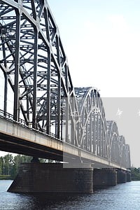 达州本地委托债务合同律师 达州本地委托债务合同律师