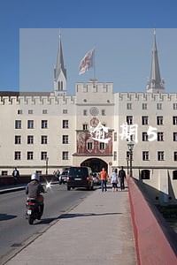 逾期5万坐牢刑法规定 逾期5万坐牢刑法规定