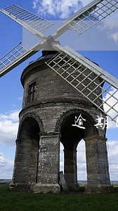 逾期6个月车贷罚息大约多少 逾期6个月车贷罚息大约多少