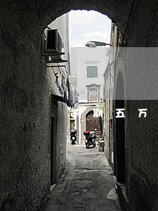 逾期五万违约金每月三千 逾期五万违约金每月三千