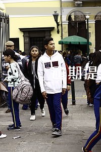 逾期提示付款对方拒签