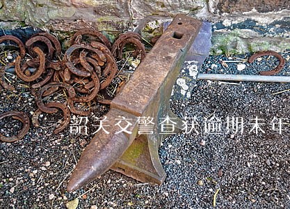 韶关交警查获逾期未年审的违法 韶关交警查获逾期未年审的违法